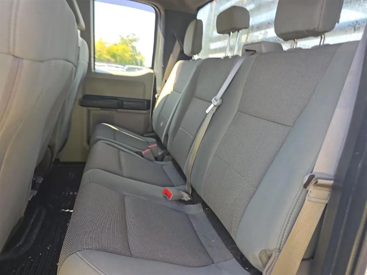 Ford F-350 SD XL SuperCab Long Bed DRW 4WD 2019