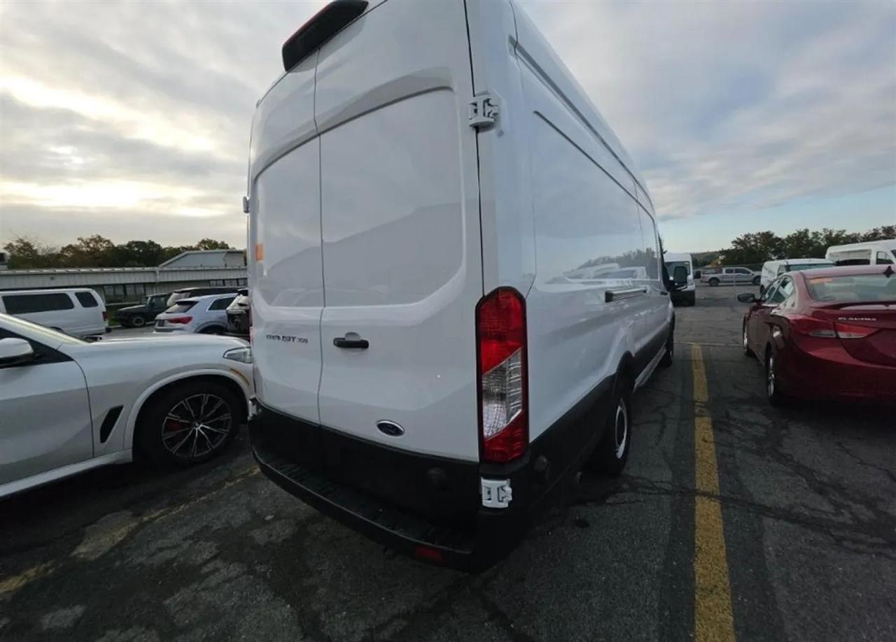 Ford Transit 350 Van High Roof w/Sliding Pass. 148-in. WB EL 2025