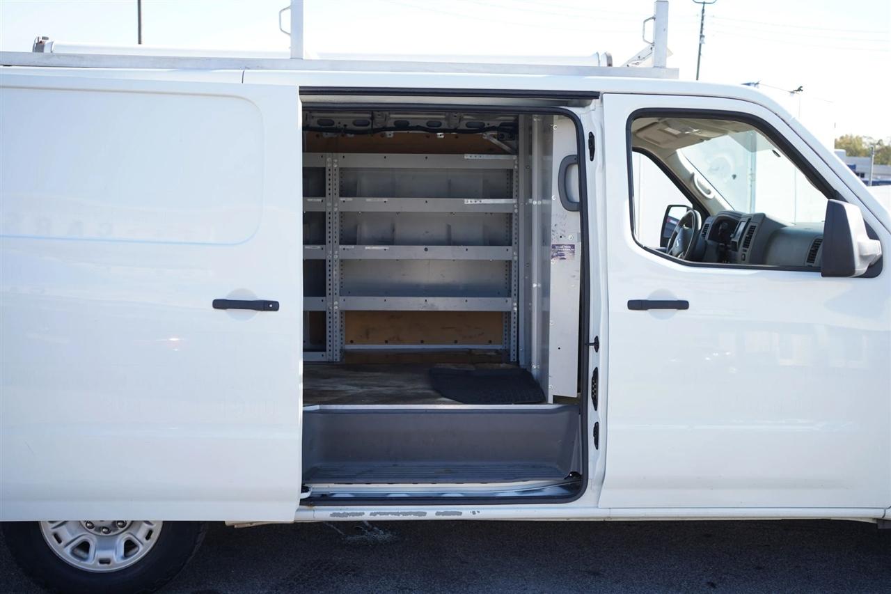 Nissan NV Cargo 2500 HD SV V6 2020