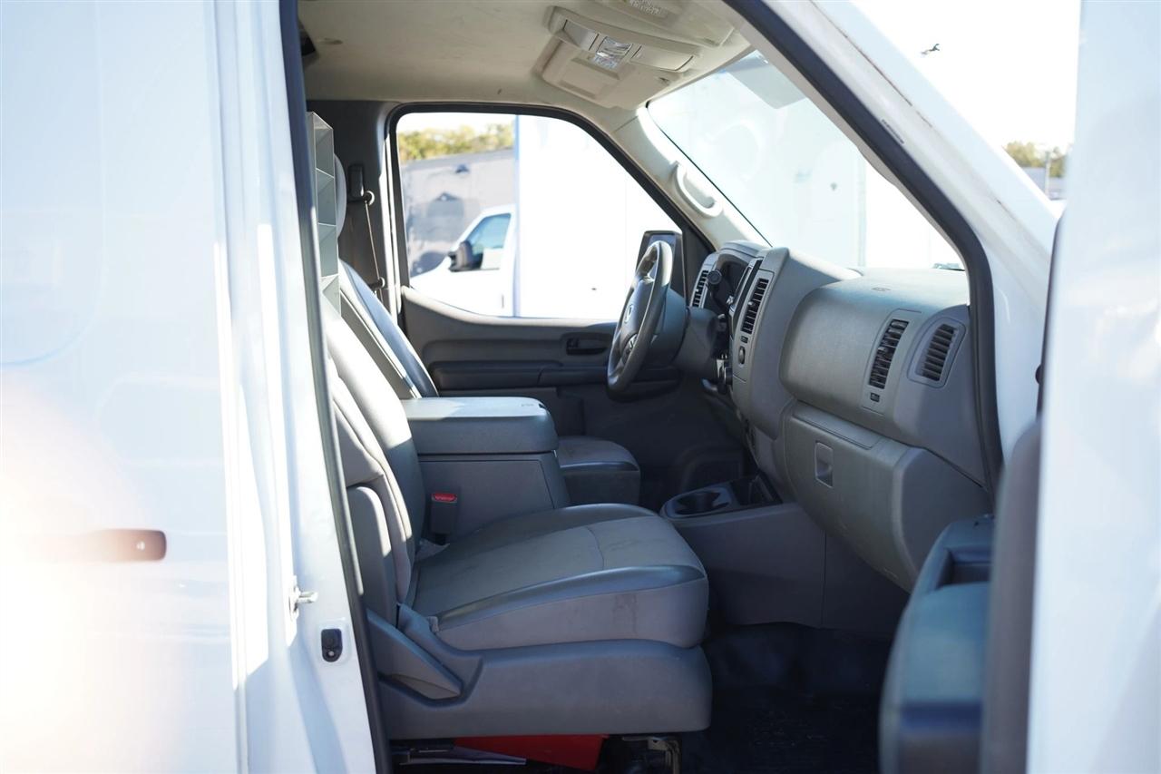 Nissan NV Cargo 2500 HD SV V6 2020