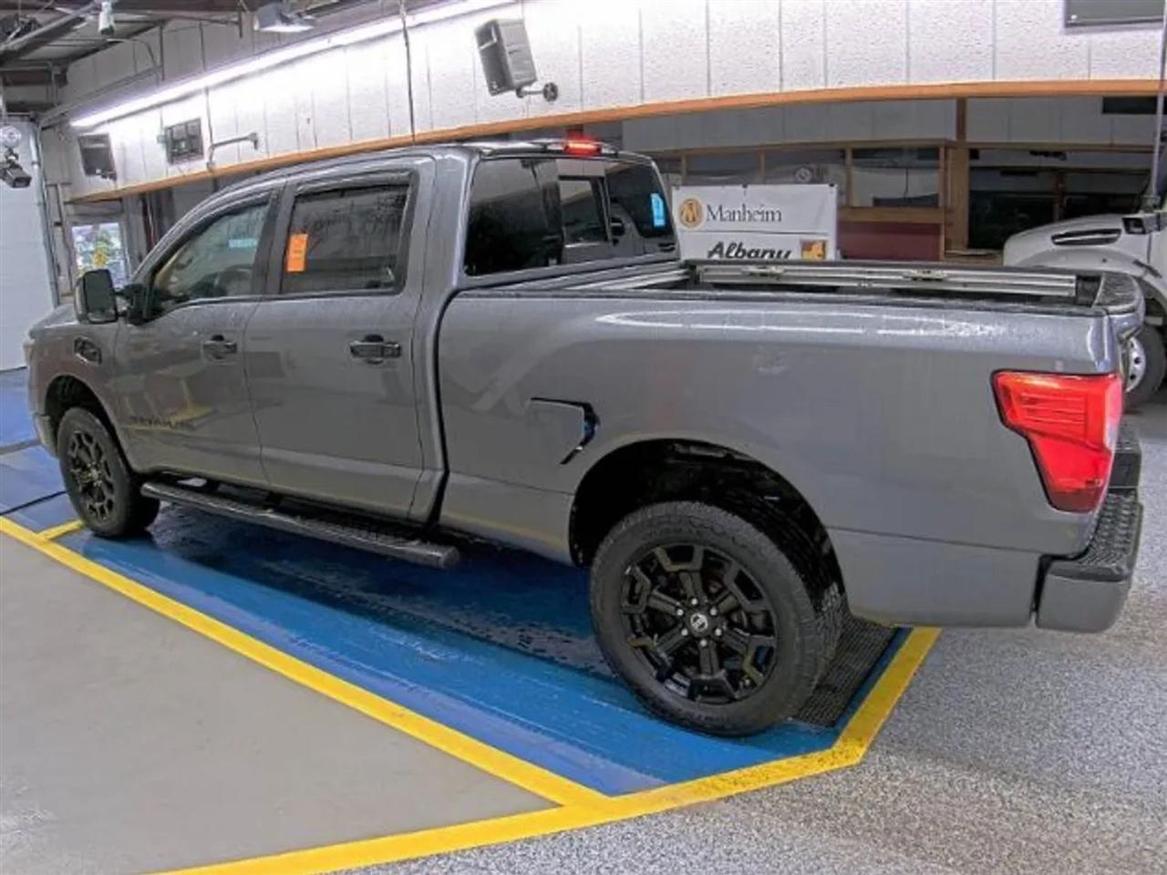 Nissan Titan XD PRO-4X Crew Cab 4WD Diesel 2018
