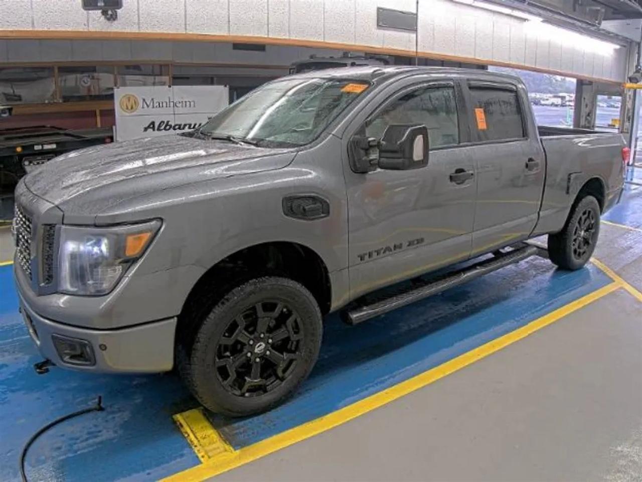 2018 Nissan Titan XD PRO-4X Crew Cab 4WD Diesel