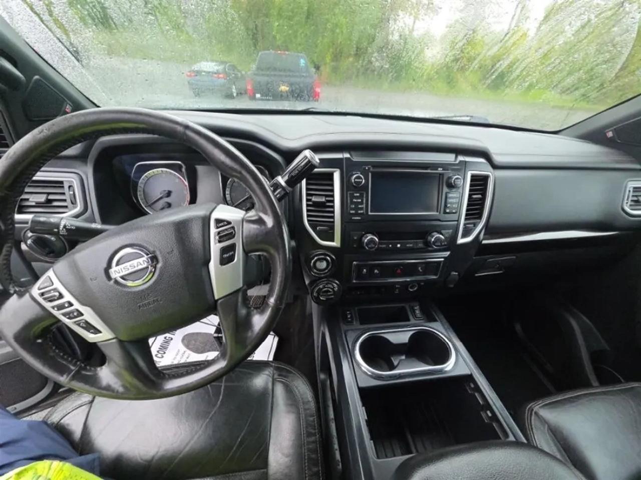 Nissan Titan XD PRO-4X Crew Cab 4WD Diesel 2018