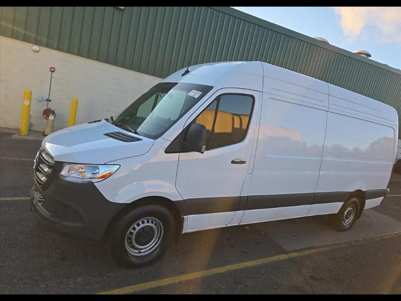 Mercedes-Benz Sprinter 2500 170-in. WB 2025