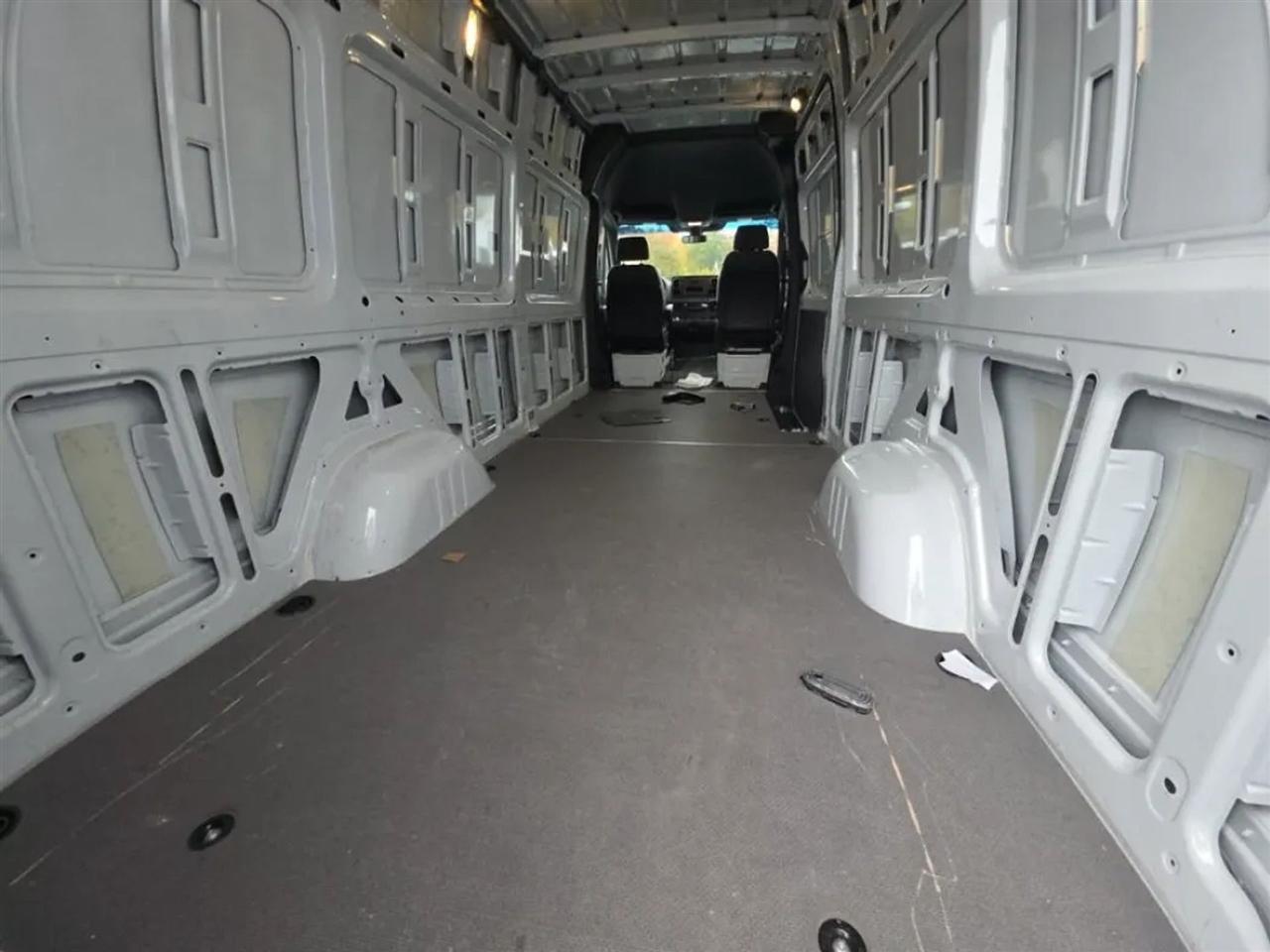 Mercedes-Benz Sprinter 2500 170-in. WB 2025