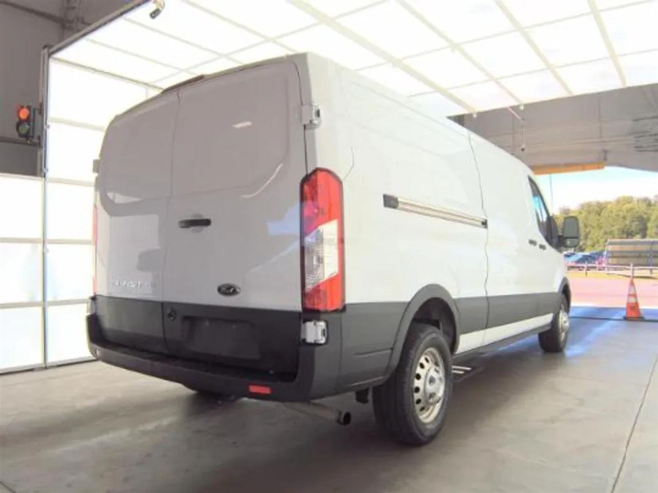 Ford Transit T-350 HD Low Roof 2023