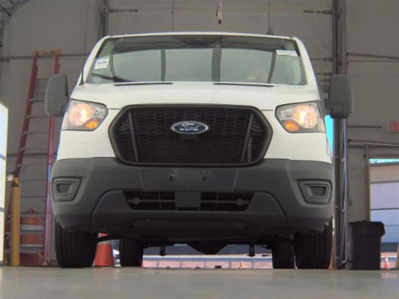 Ford Transit T-350 HD Low Roof 2023
