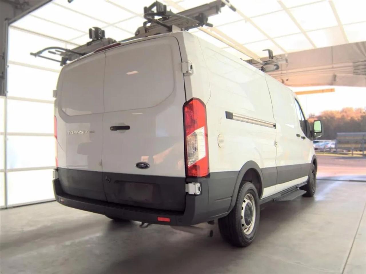 Ford Transit 150 Van Low Roof w/Sliding Pass. 130-in. WB 2021
