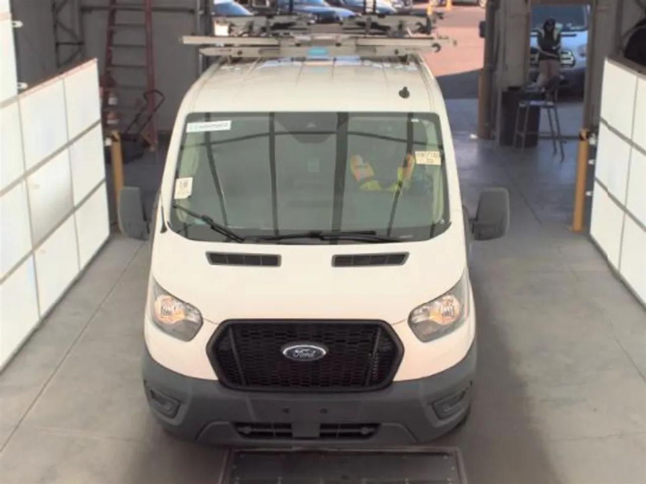 Ford Transit 150 Van Low Roof w/Sliding Pass. 130-in. WB 2021