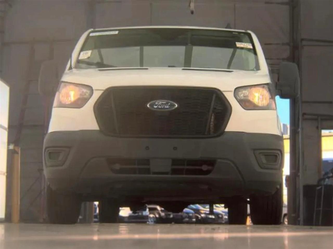 Ford Transit 150 Van Low Roof w/Sliding Pass. 130-in. WB 2021