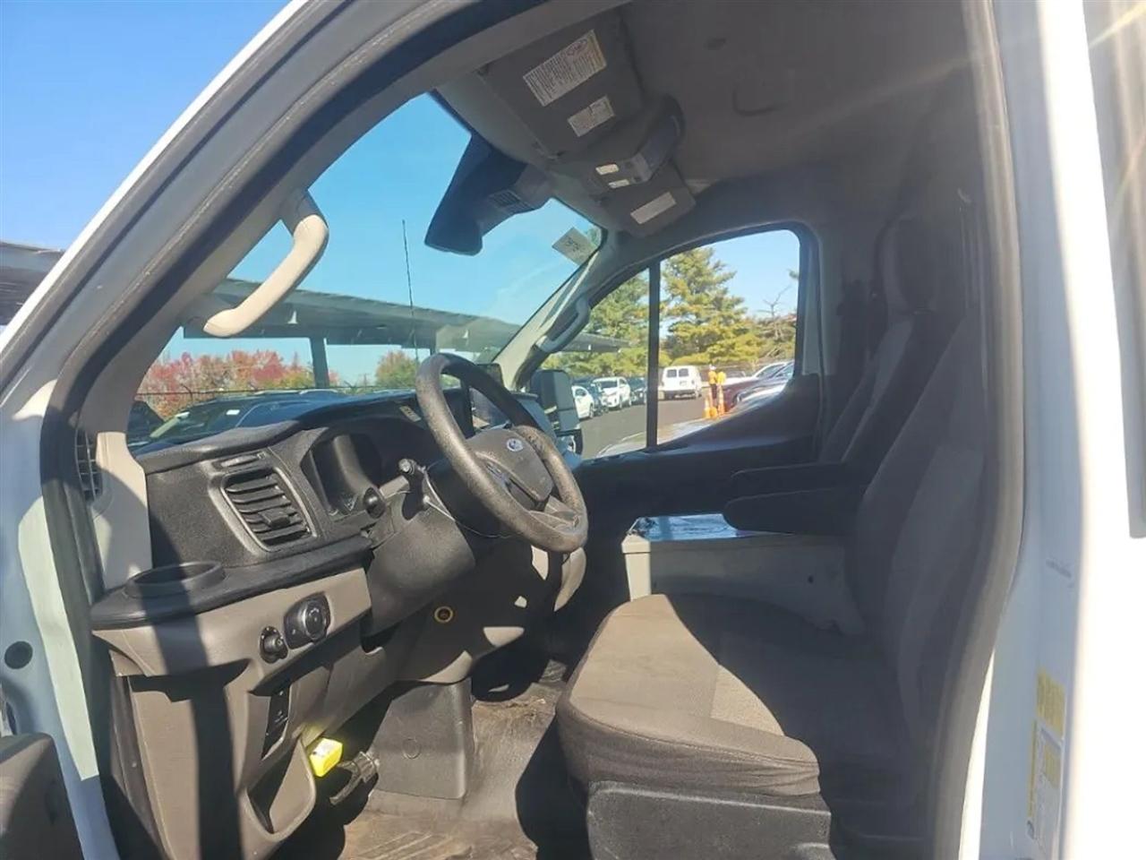 Ford Transit 150 Van Low Roof w/Sliding Pass. 130-in. WB 2021