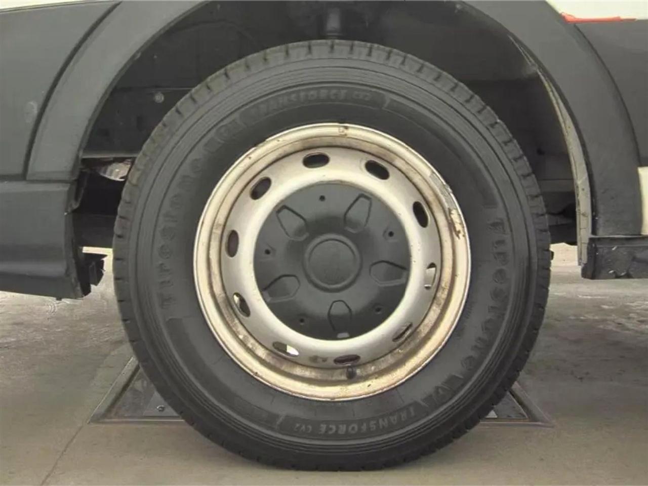 Ford Transit 250 Van Low Roof w/Sliding Pass. 130-in. WB 2021