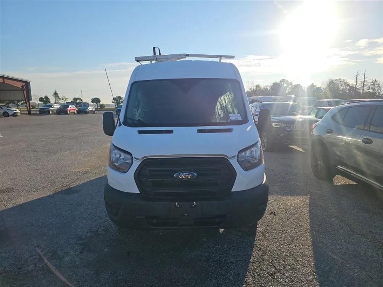 Ford Transit 250 Van Med. Roof w/Sliding Pass. 130-in. WB 2020