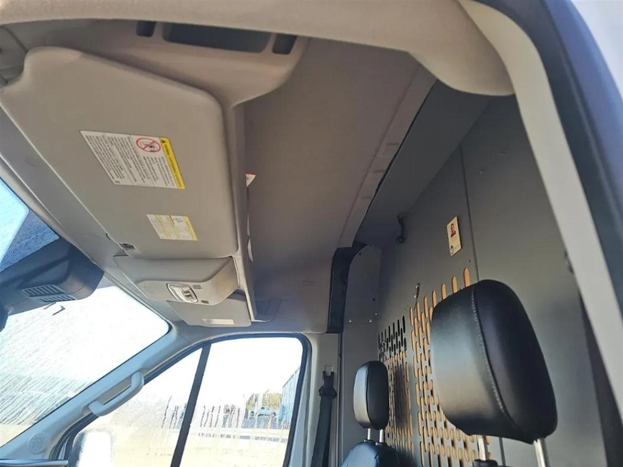 Ford Transit 250 Van Med. Roof w/Sliding Pass. 130-in. WB 2020