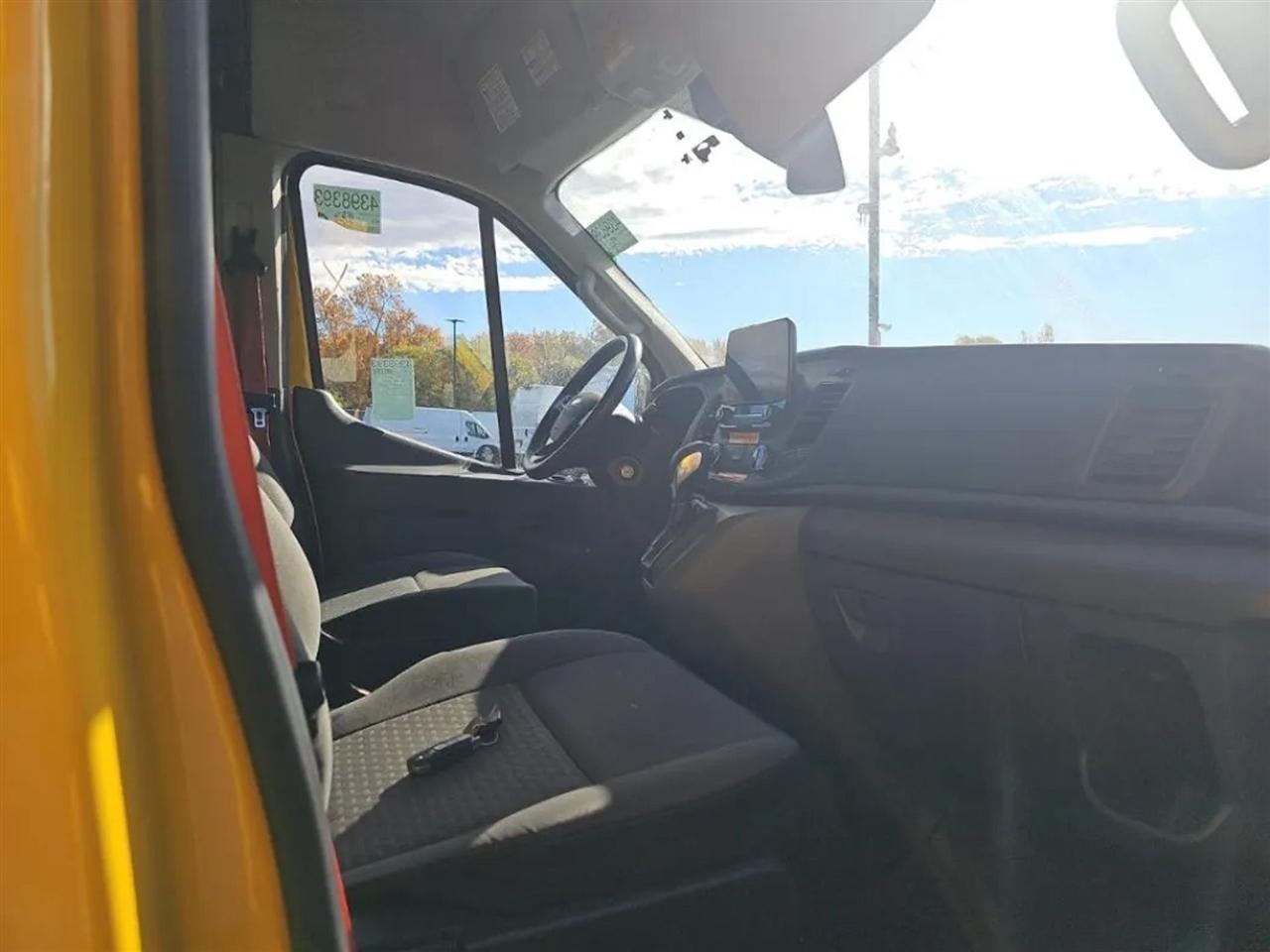 Ford Transit 250 Van High Roof w/Sliding Pass. 148-in. WB EL 2021