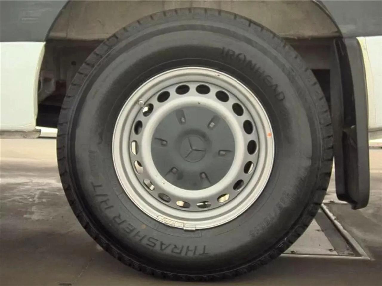 Mercedes-Benz Sprinter 2500 144-in. WB 2021