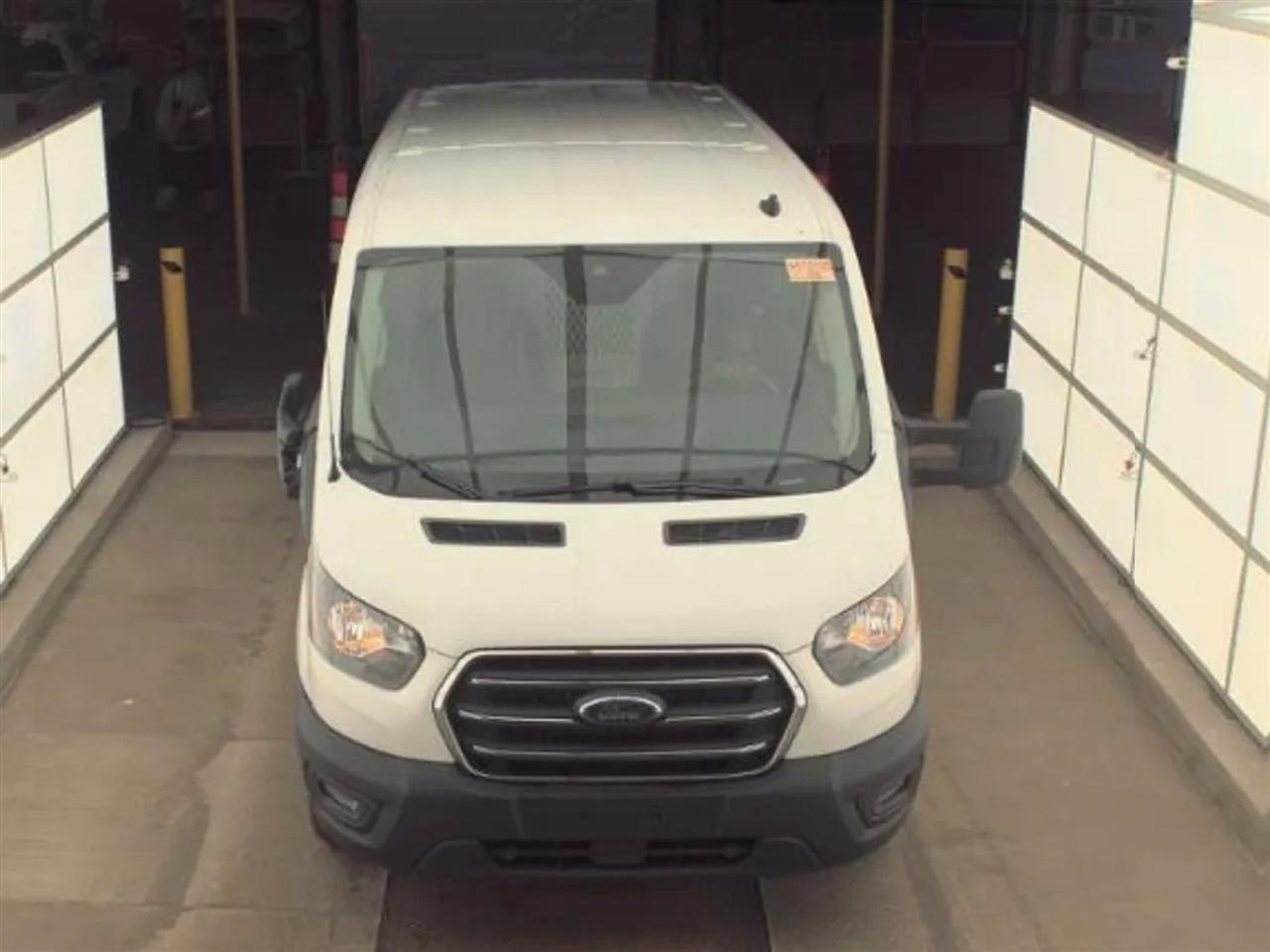 Ford Transit 350 Van Low Roof Sliding Pass. 130-in. WB 2020
