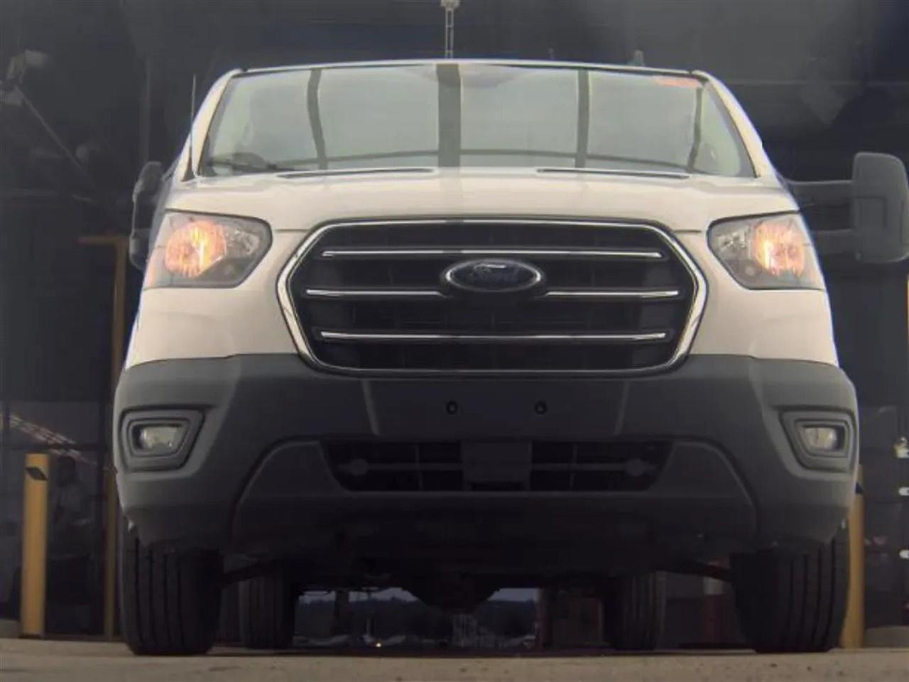 Ford Transit 350 Van Low Roof Sliding Pass. 130-in. WB 2020