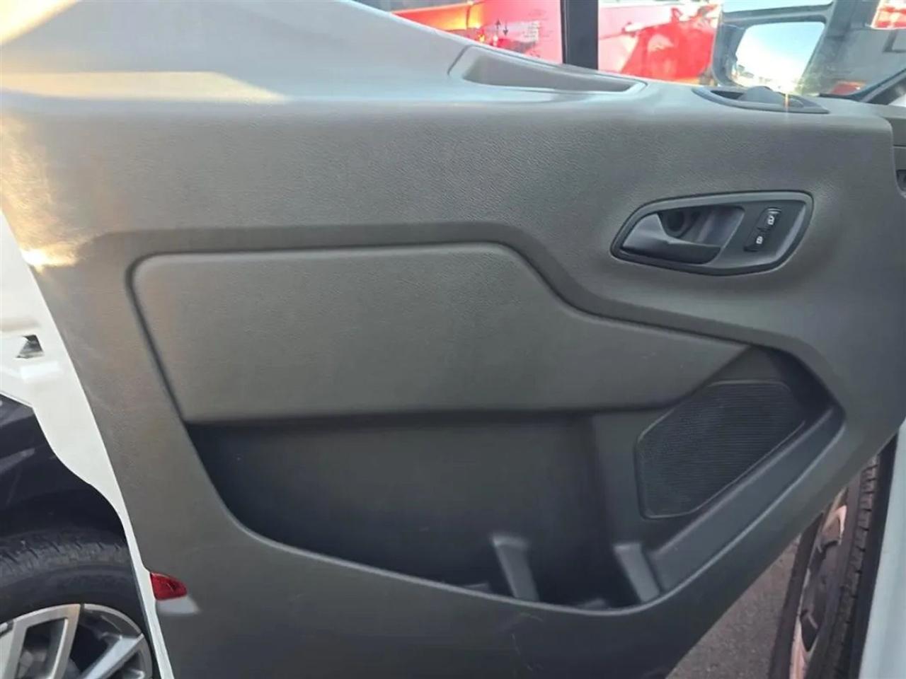 Ford Transit 350 Van Low Roof Sliding Pass. 130-in. WB 2020