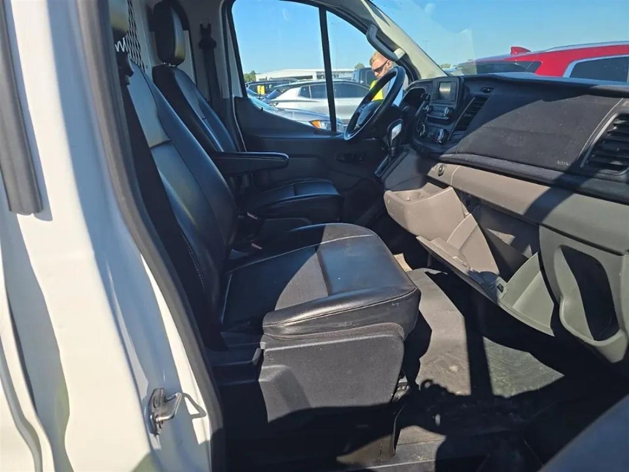 Ford Transit 350 Van Low Roof Sliding Pass. 130-in. WB 2020