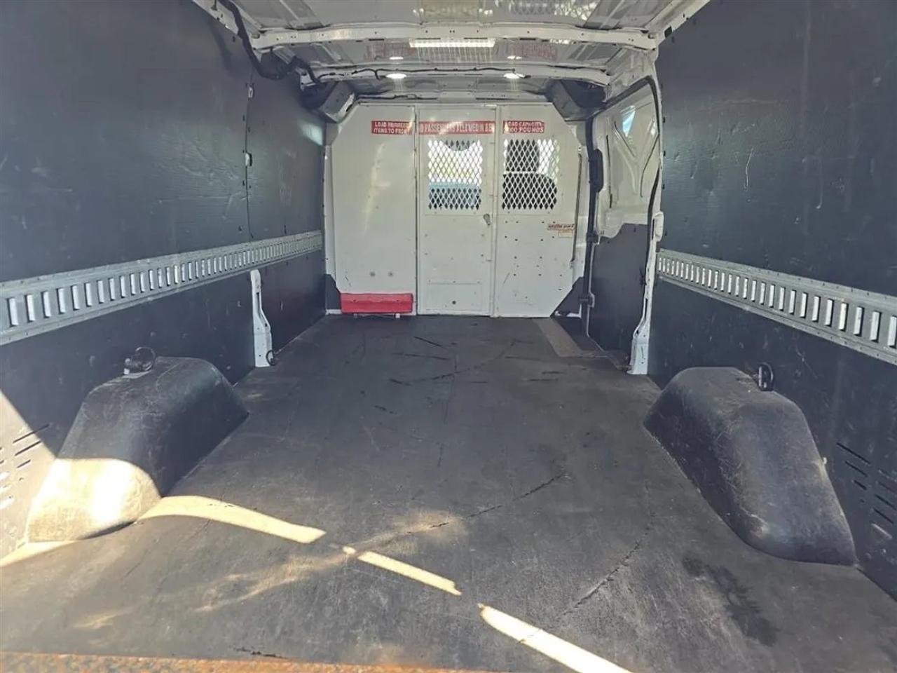 Ford Transit 350 Van Low Roof Sliding Pass. 130-in. WB 2020