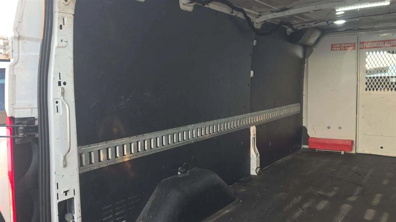 Ford Transit 350 Van Low Roof Sliding Pass. 130-in. WB 2020