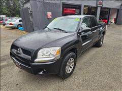 2008 Mitsubishi Raider 
