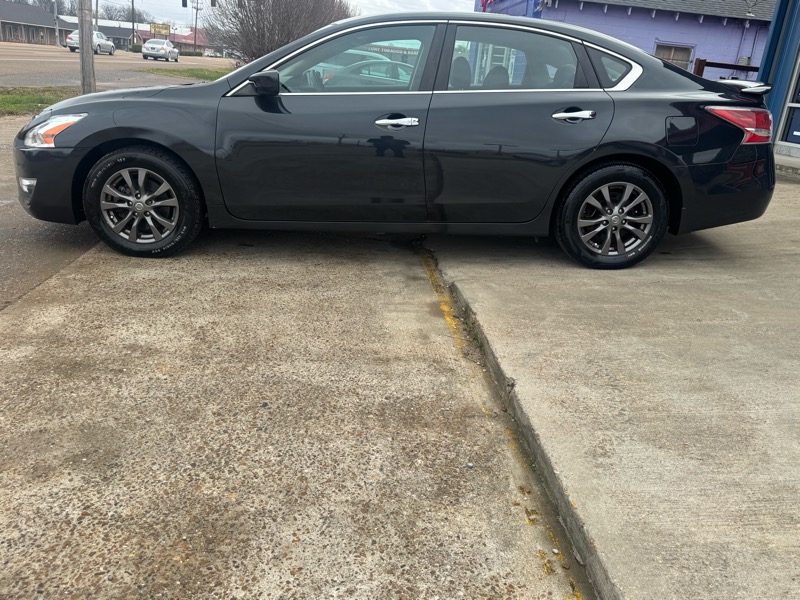Nissan Altima 2.5 SV 2015