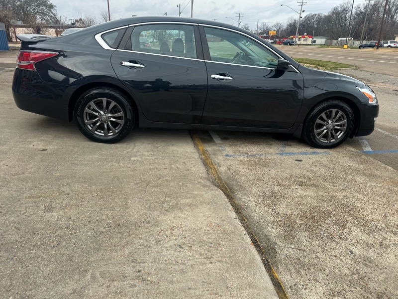 Nissan Altima 2.5 SV 2015