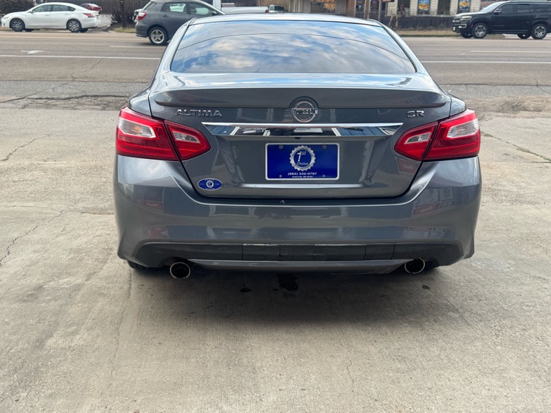 Nissan Altima 2.5 SR 2016
