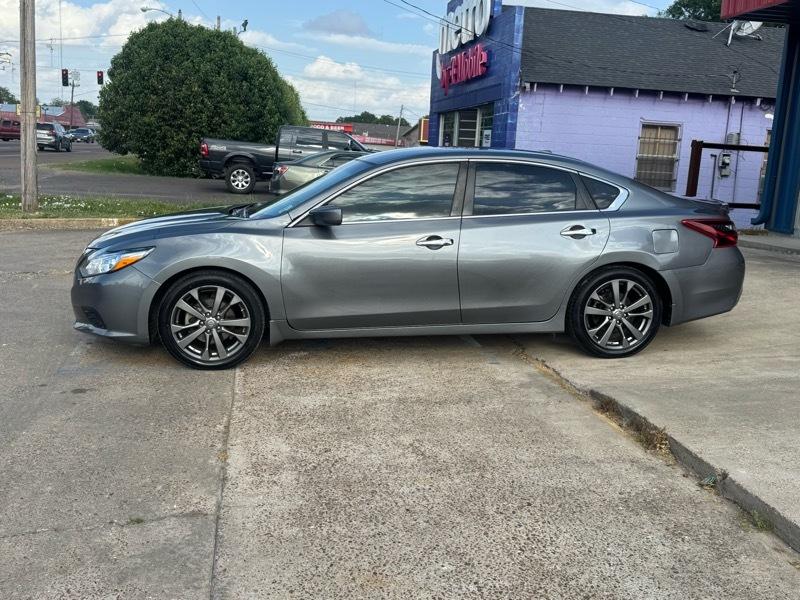 Nissan Altima 2.5 SV 2018