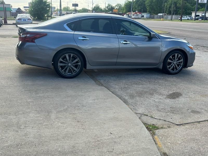 Nissan Altima 2.5 SV 2018