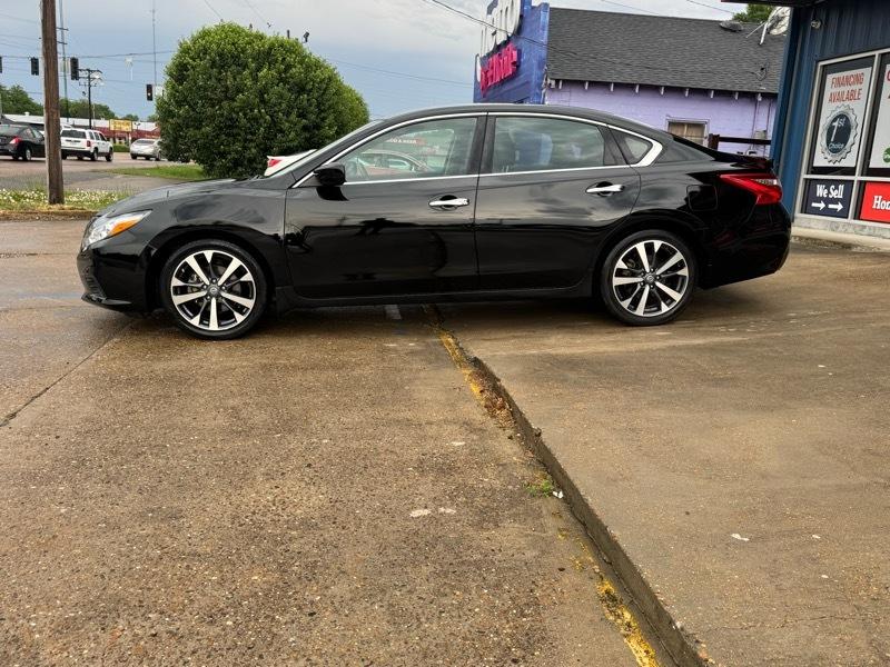 Nissan Altima 2.5 SR 2016