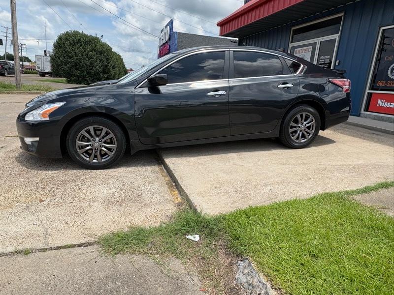 Nissan Altima 2.5 SV 2015