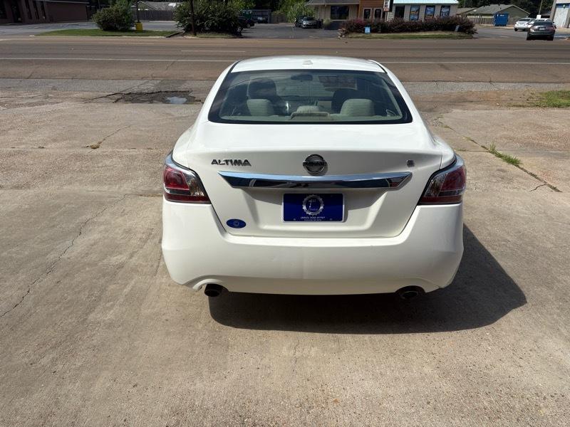 Nissan Altima 2.5 SV 2015