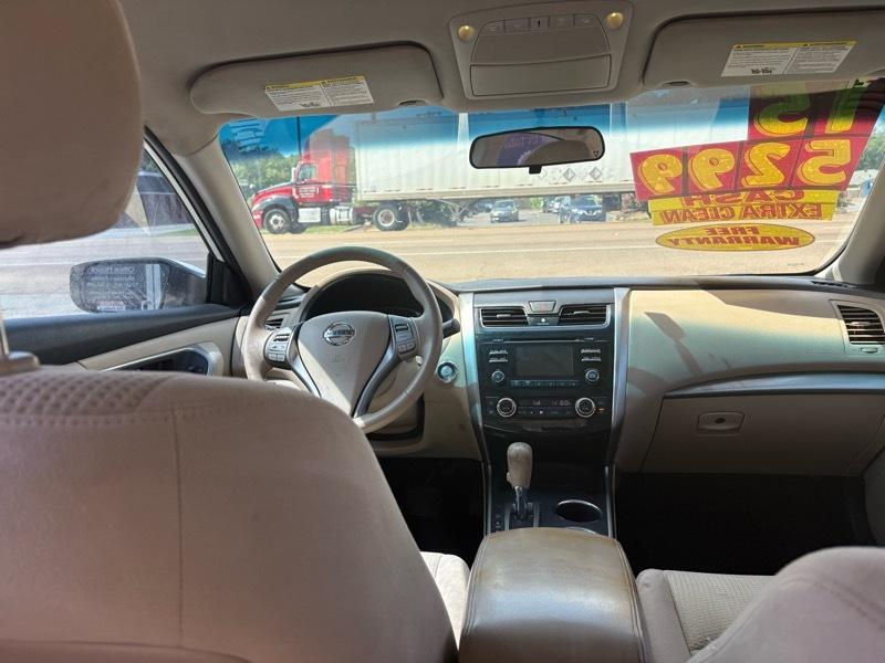 Nissan Altima 2.5 SV 2015