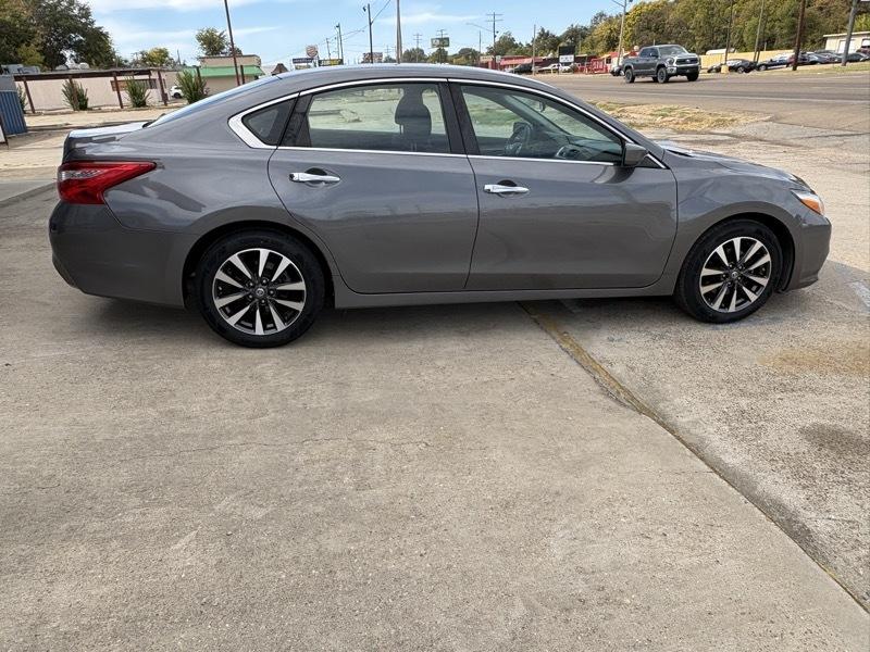 Nissan Altima 2.5 SV 2018