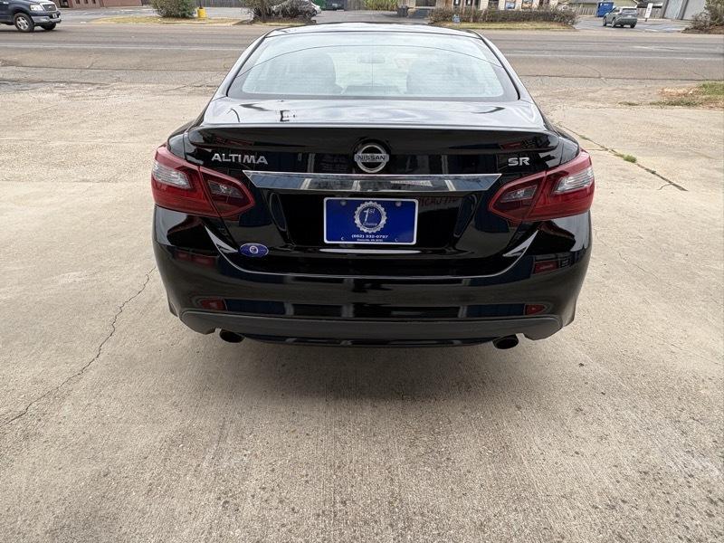 Nissan Altima 2.5 SV 2018