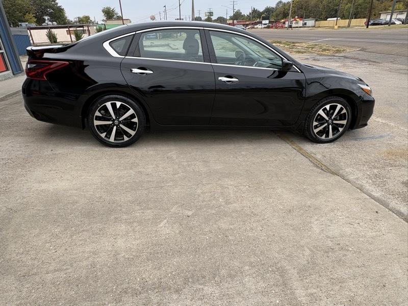 Nissan Altima 2.5 SV 2018