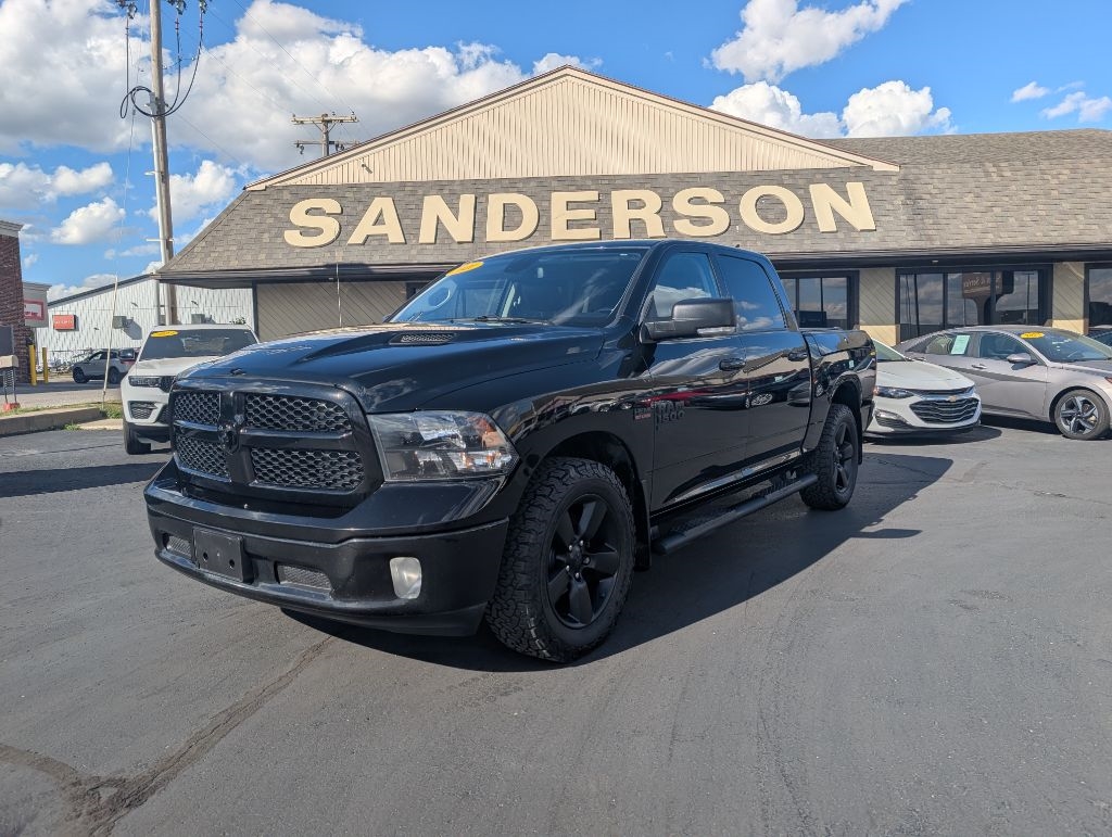 2021 RAM 1500 Classic Tradesman Crew Cab SWB 4WD