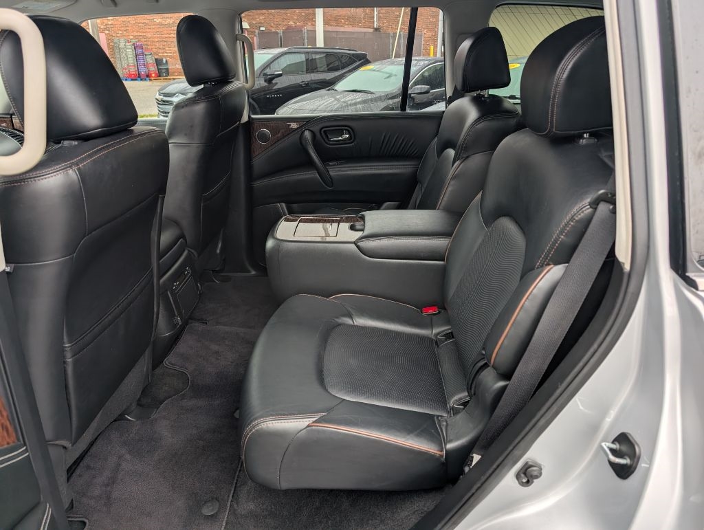 2020 Nissan Armada SL photo 4