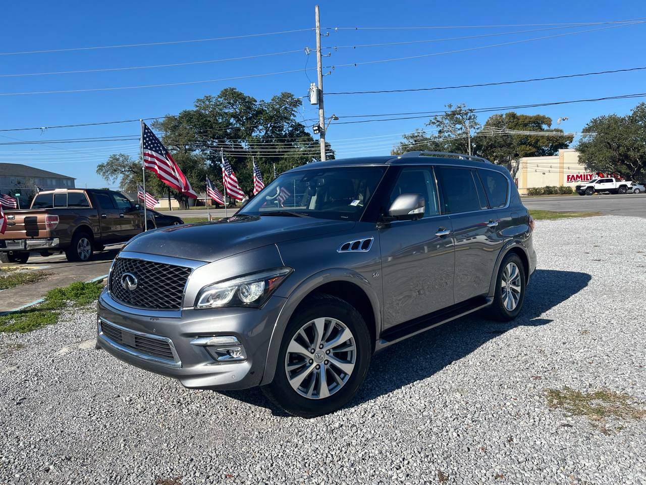 2017 INFINITI QX80 Base's photo
