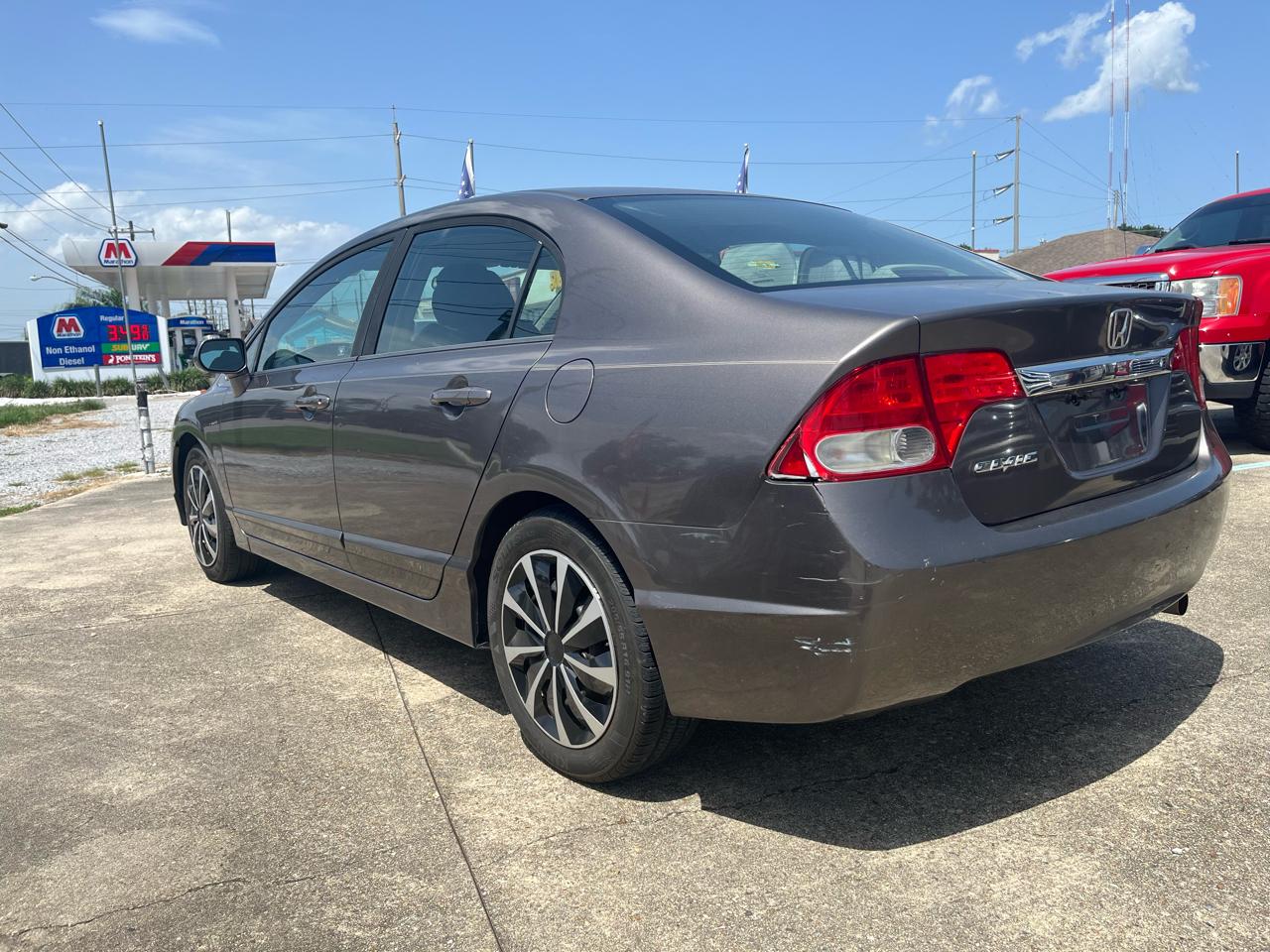 Honda Civic LX Sedan 5-Speed AT 2010