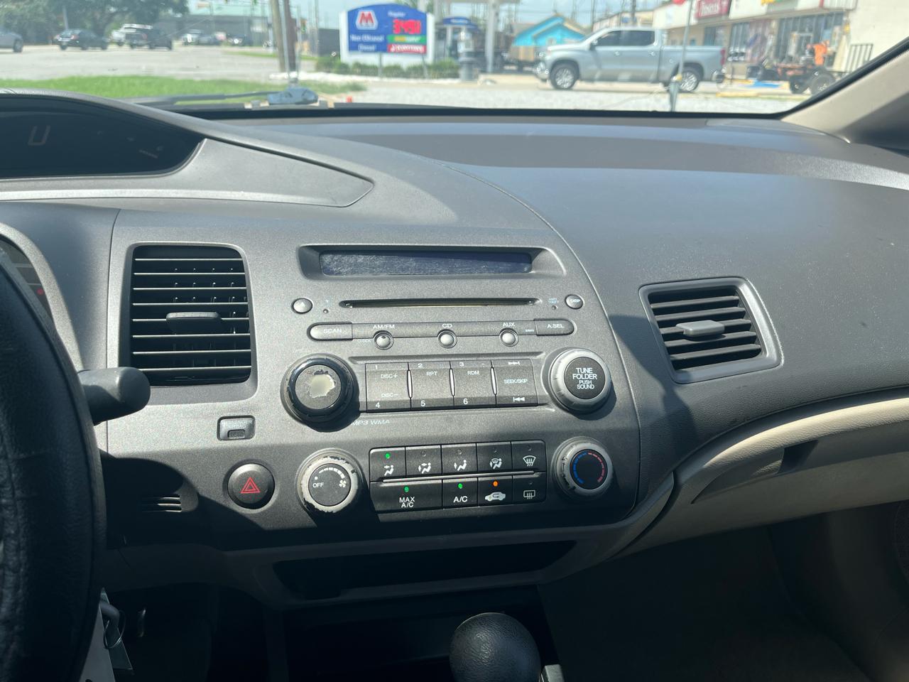 Honda Civic LX Sedan 5-Speed AT 2010