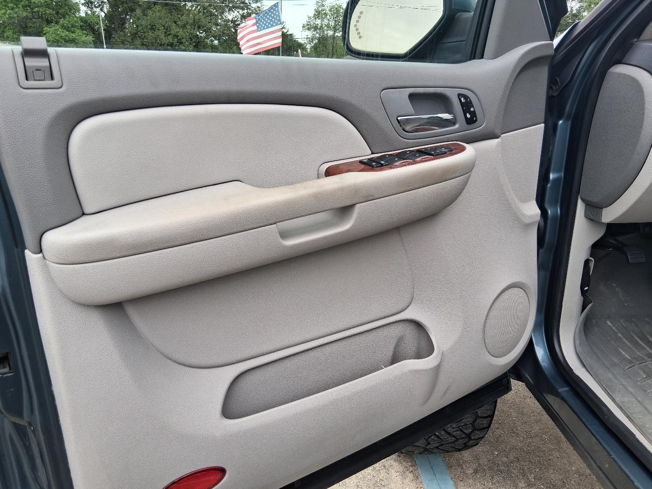 Chevrolet Silverado 1500 LTZ Crew Cab 4WD 2008