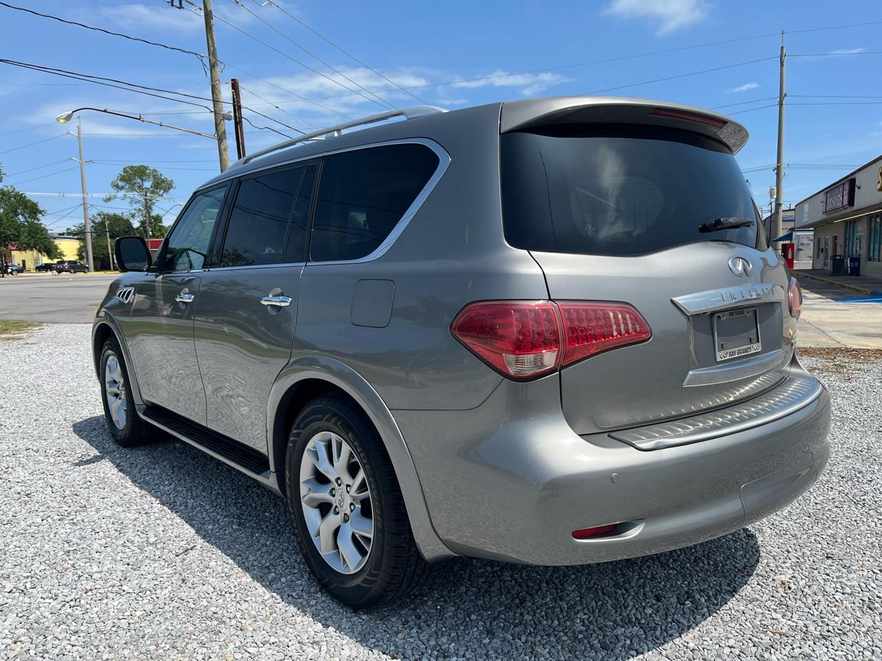 Infiniti QX56 2WD 2012