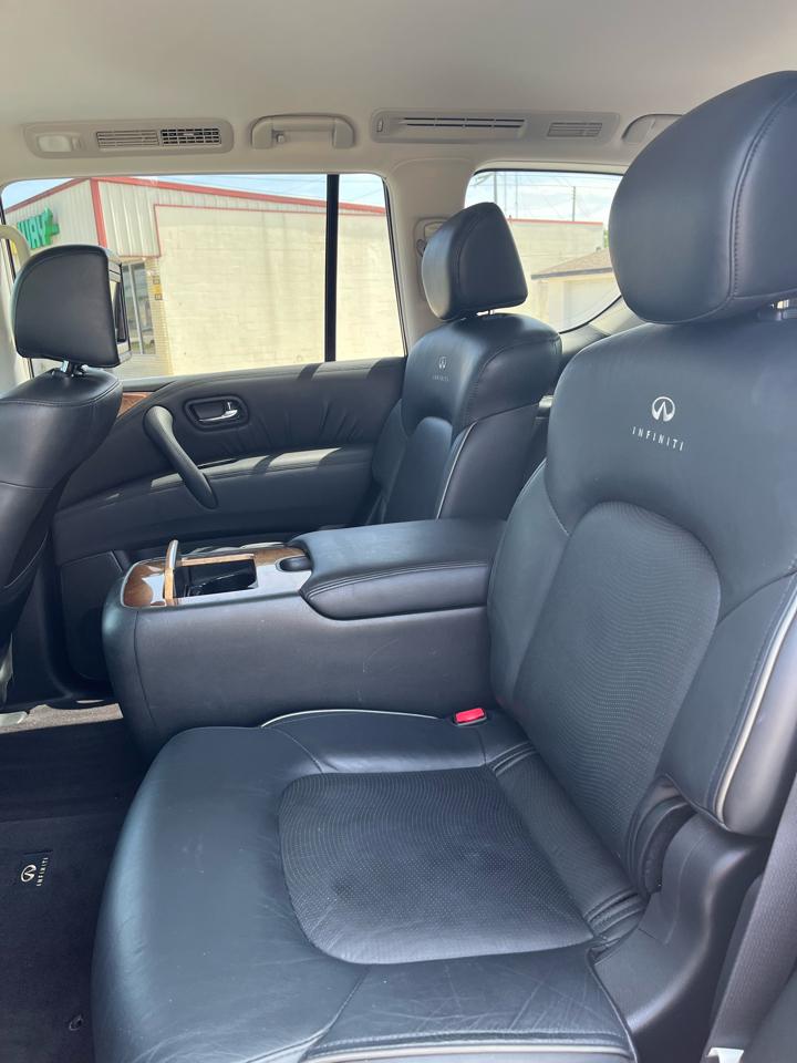 Infiniti QX56 2WD 2012