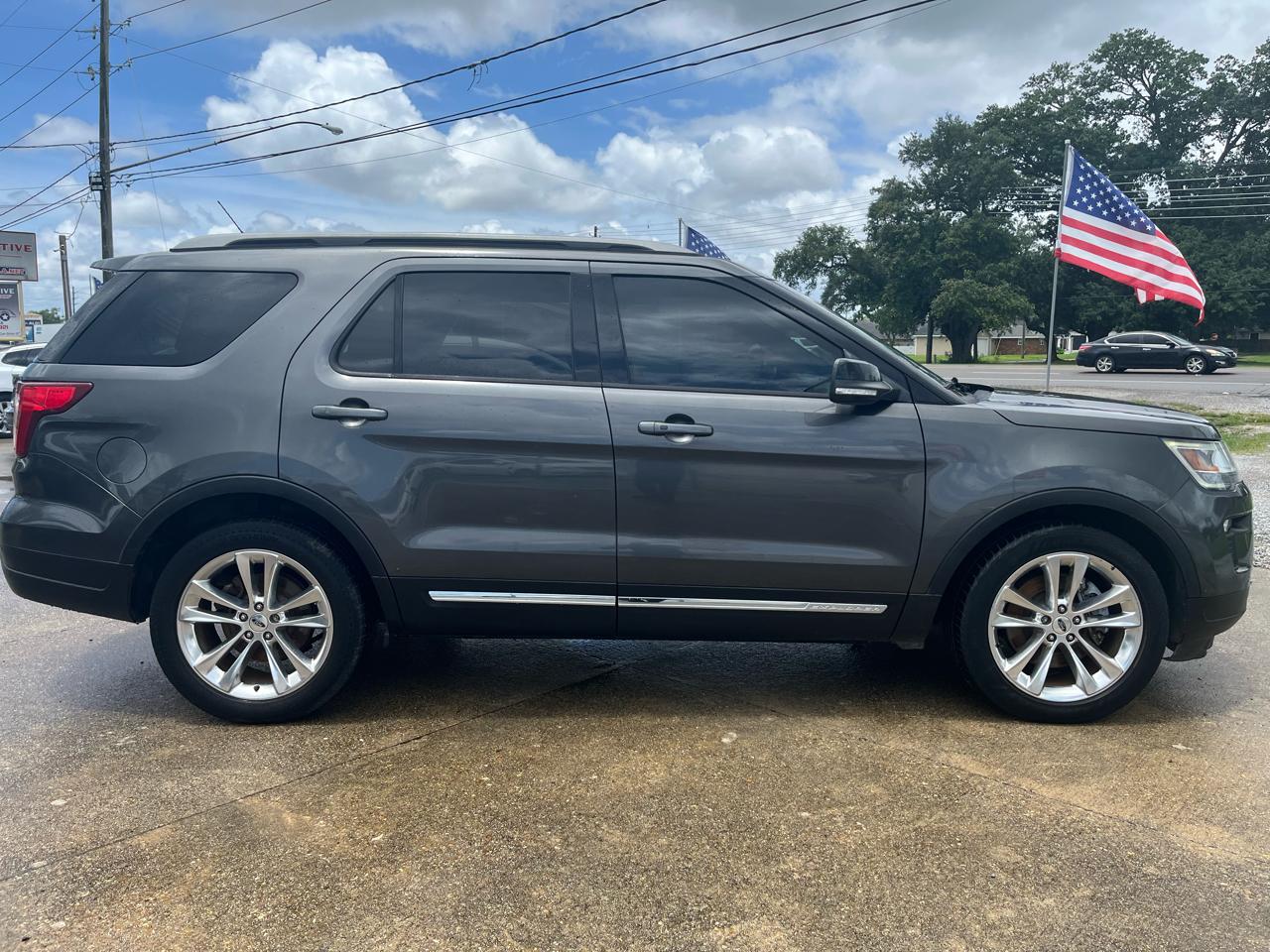 Ford Explorer XLT FWD 2018