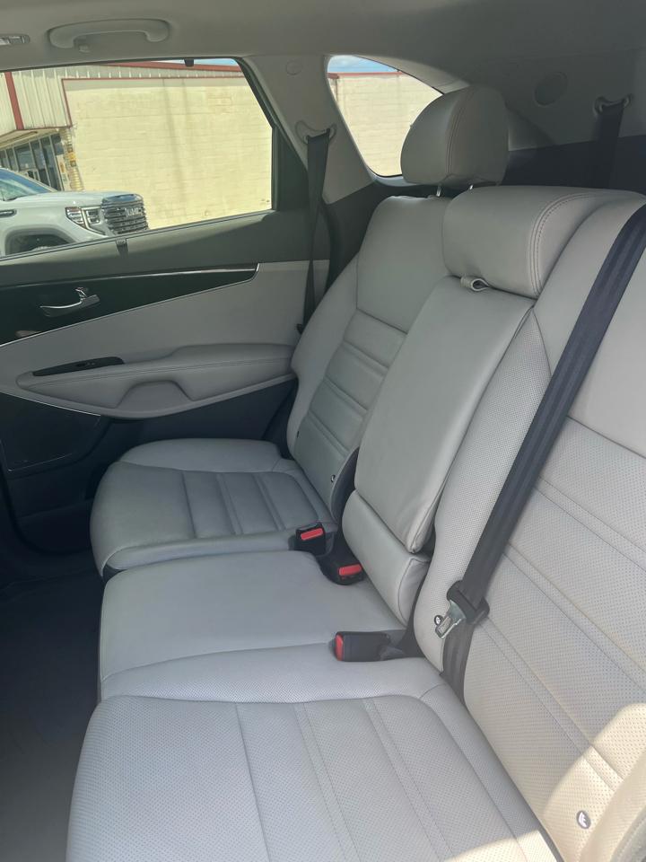 Kia Sorento SX V6 2WD 2016