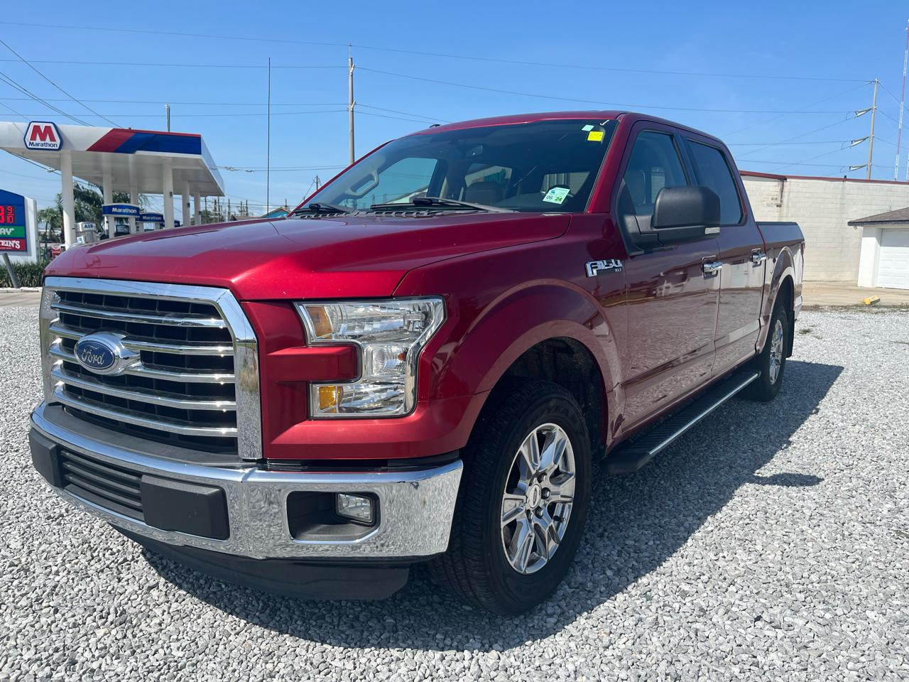 2015 Ford F-150 SuperCrew Crew Cab 139" XLT